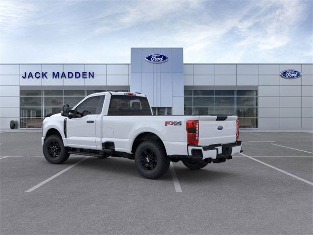 2024 Ford F-350 XL photo 4