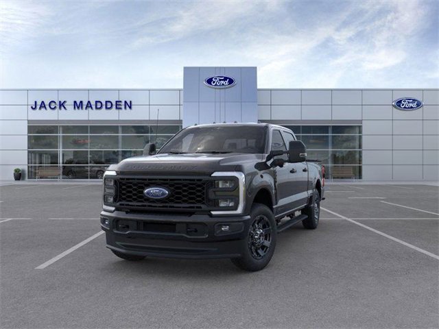 2025 Ford F-350 photo 2
