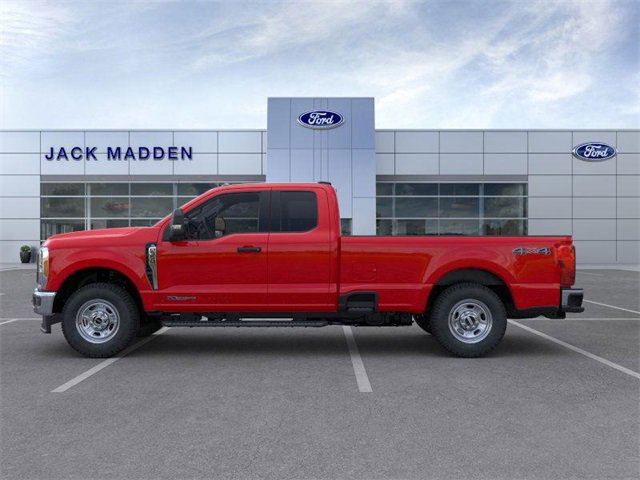 2025 Ford F-350 photo 3