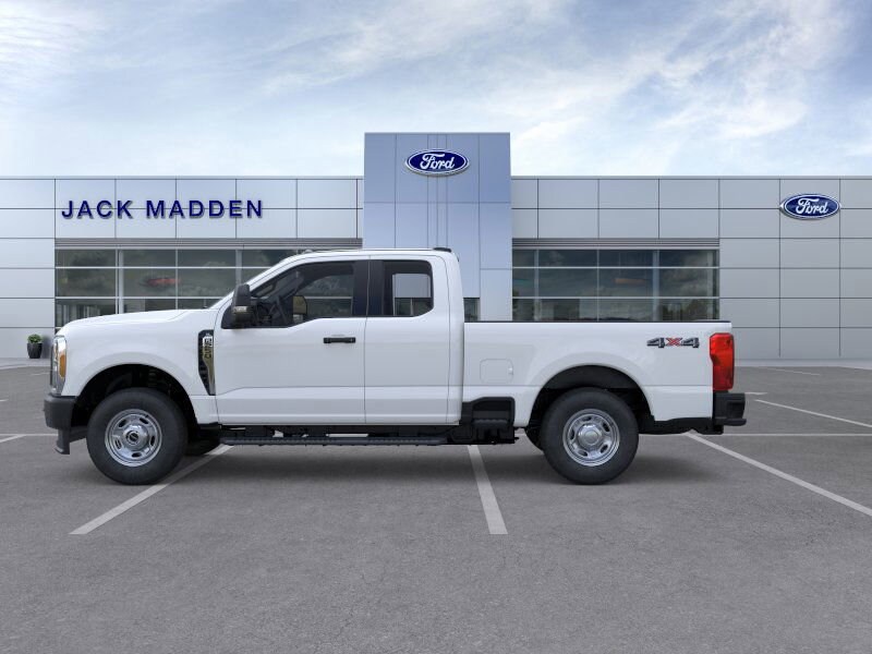 2026 Ford F-250 photo 2