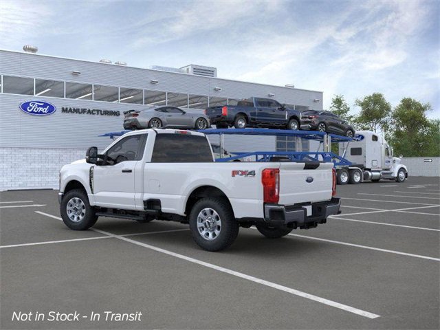2025 Ford F-350 photo 4