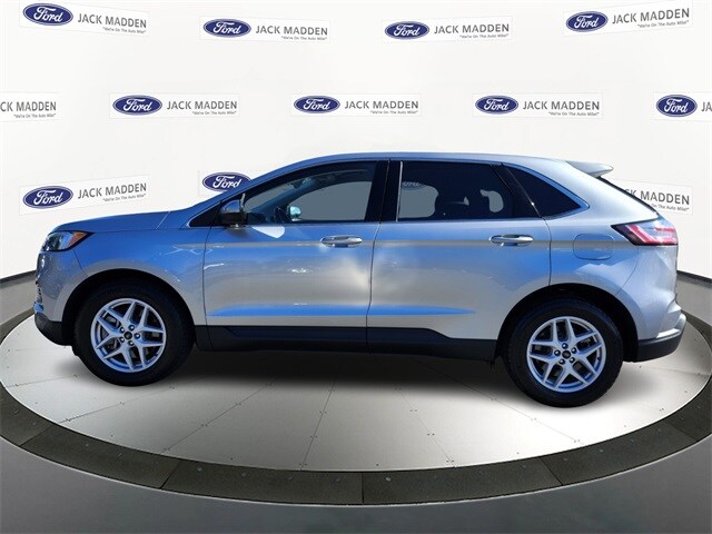 2023 Ford Edge SEL photo 2