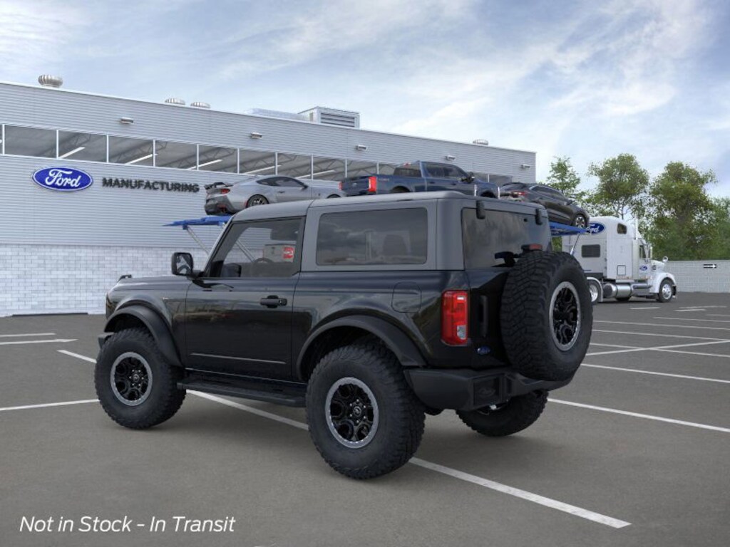 New 2025 Ford Bronco  Base  4x4