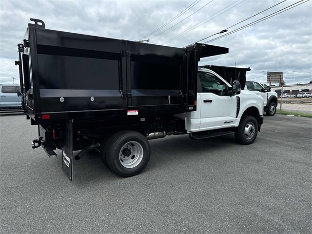 2024 Ford F-350 XL photo 4
