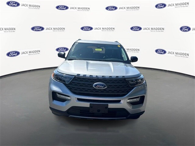 2022 Ford Explorer XLT photo 3