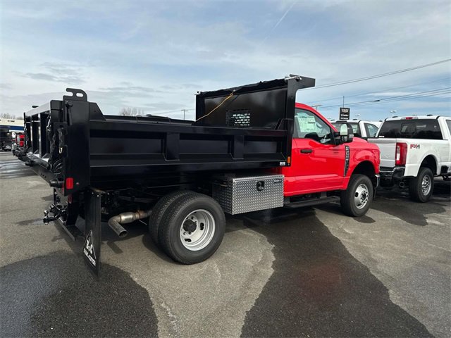 2024 Ford F-350 photo 3