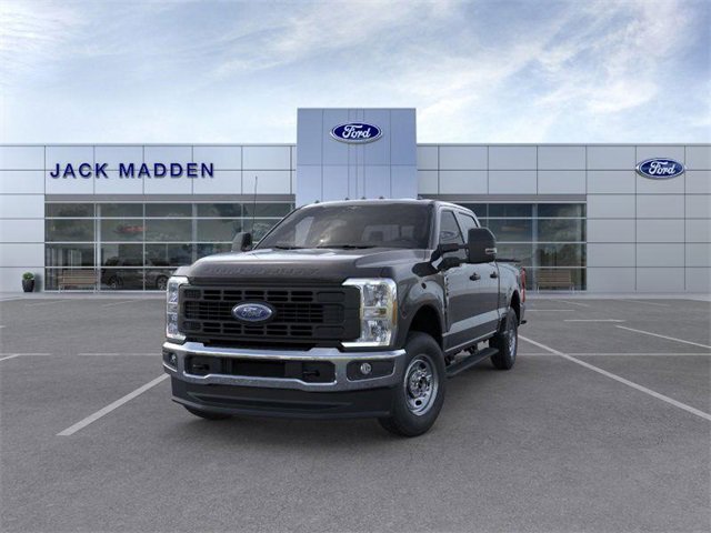 2025 Ford F-250 photo 2