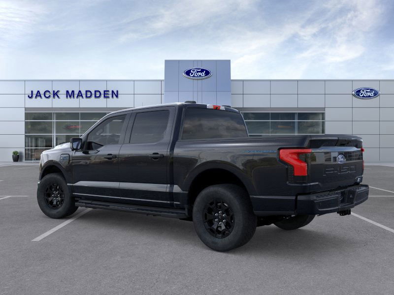2025 Ford F-150 Lightning XLT photo 3