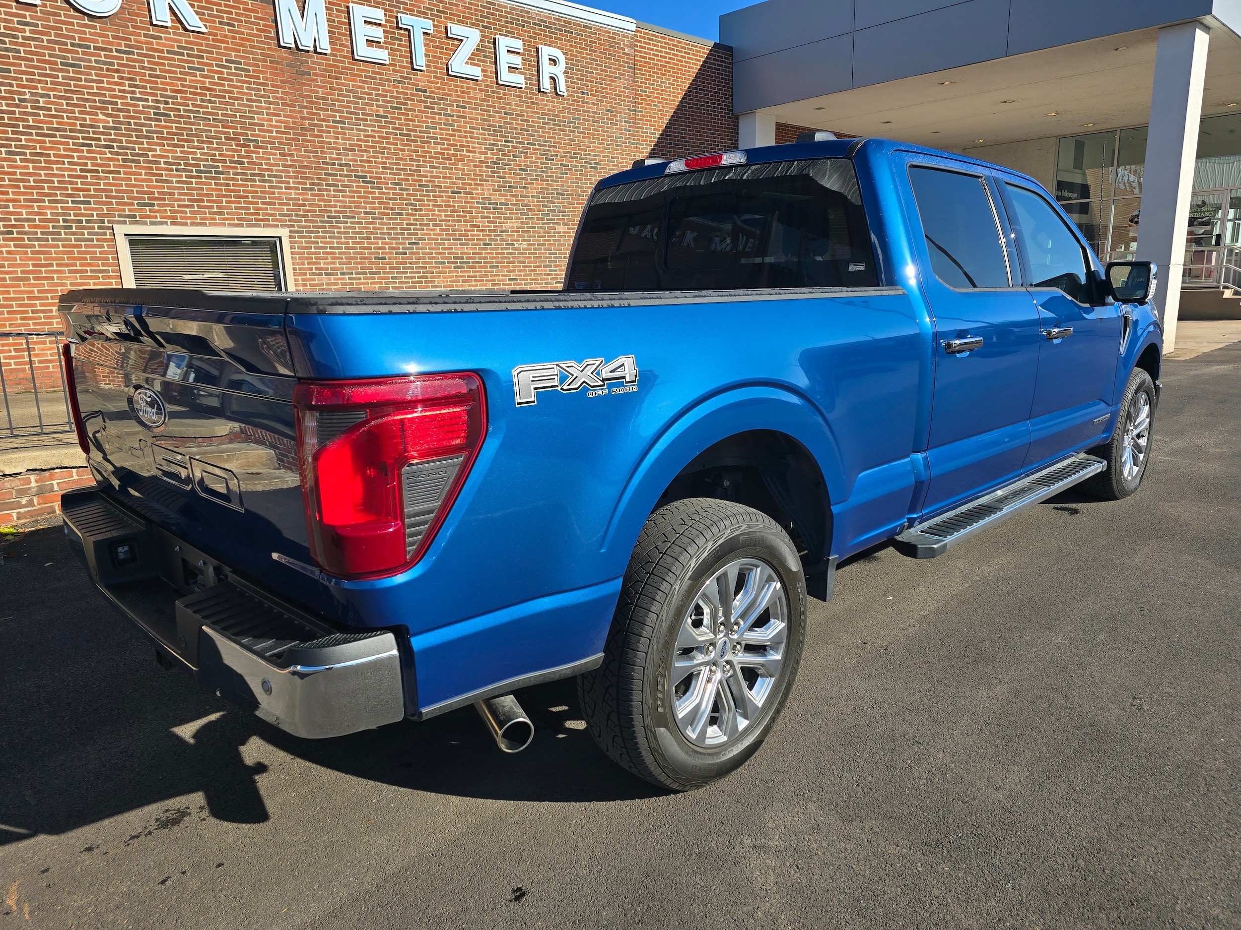 2024 Ford F-150 XLT - Photo 8