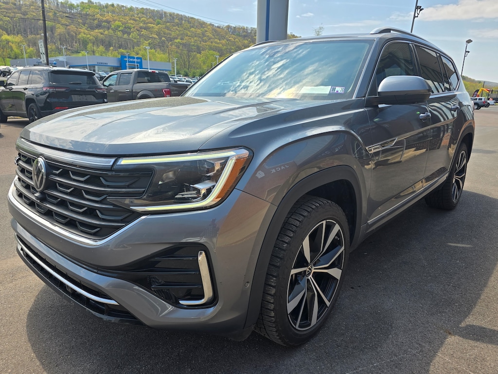 Used 2024 Volkswagen Atlas 2.0T SEL Premium R-Line SUV