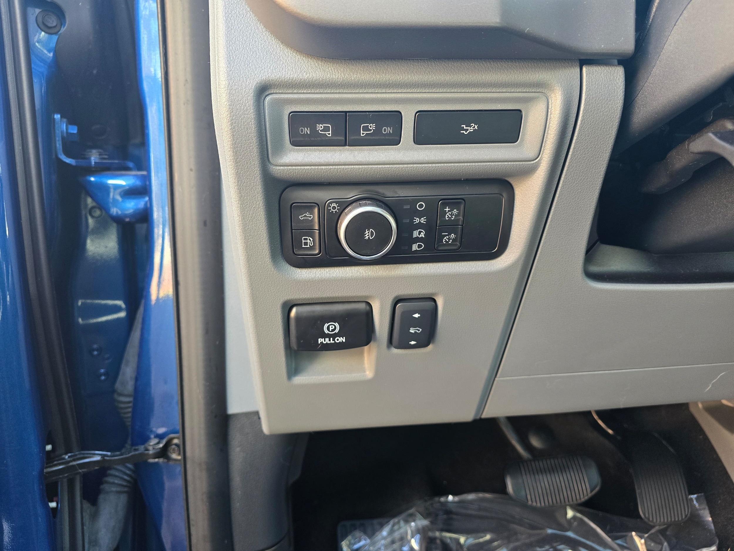 2024 Ford F-150 XLT - Photo 17