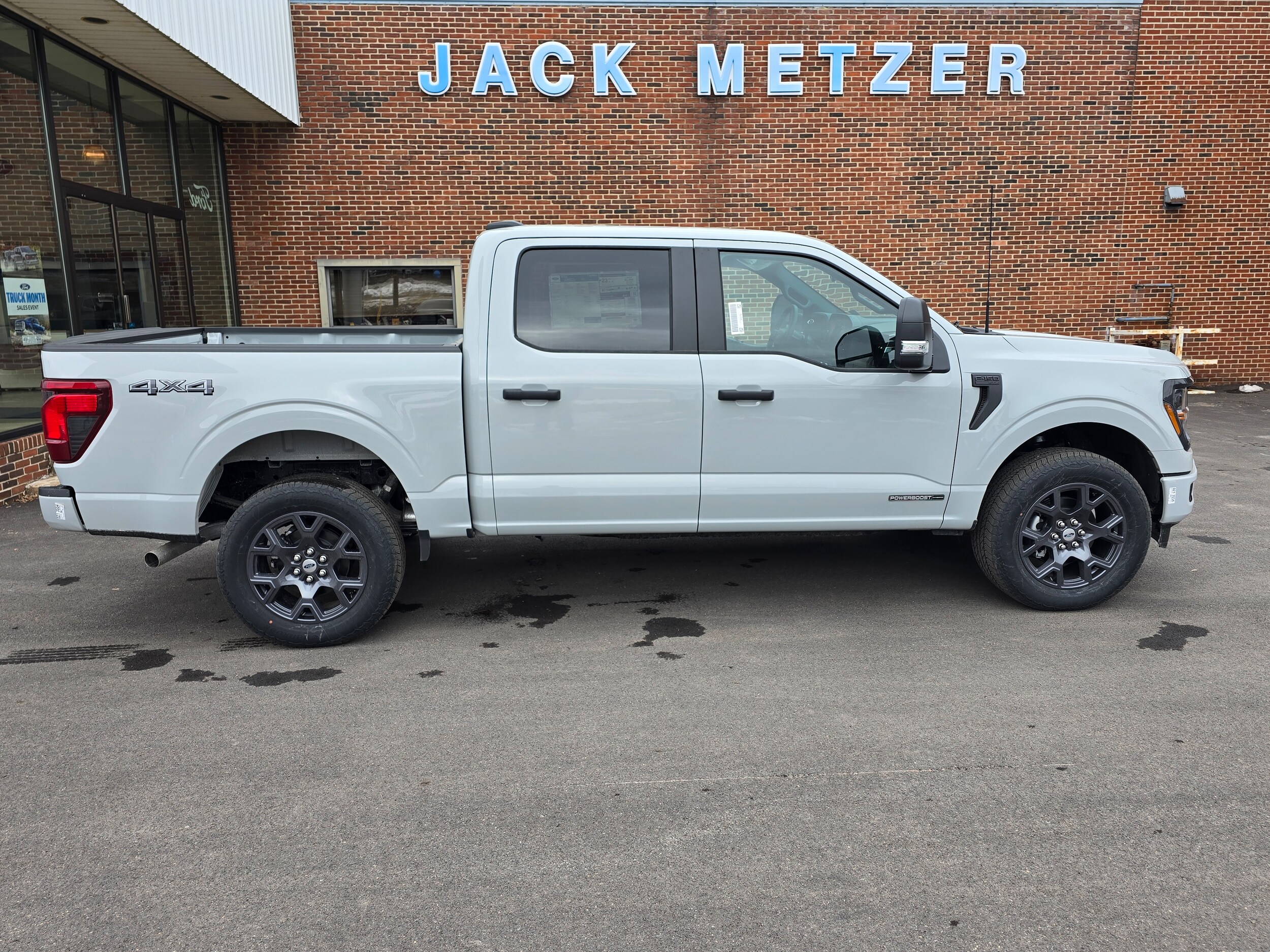 2026 Ford F-150 STX - Photo 8