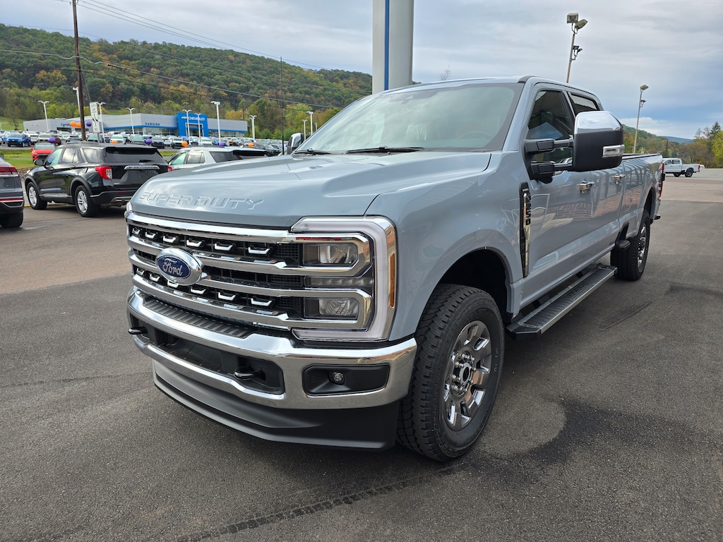 New 2026 Ford Super Duty F-250 Lariat TRUCK