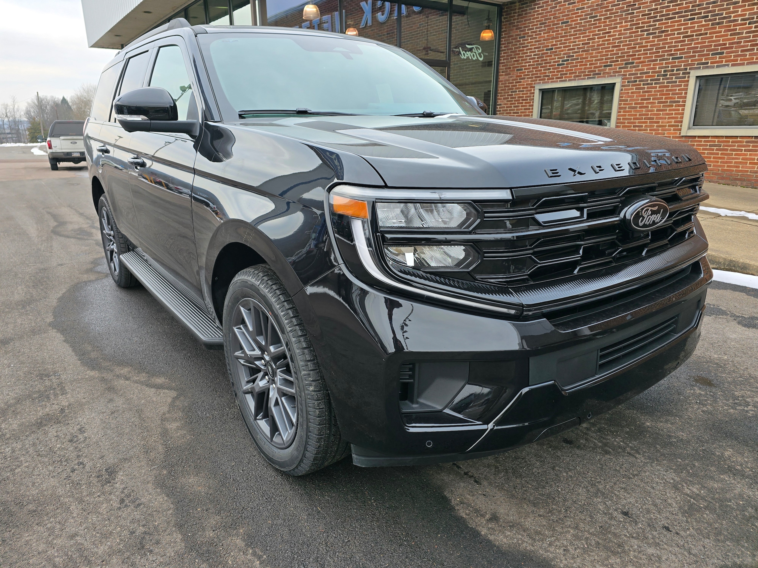 2026 Ford Expedition Platinum's photo