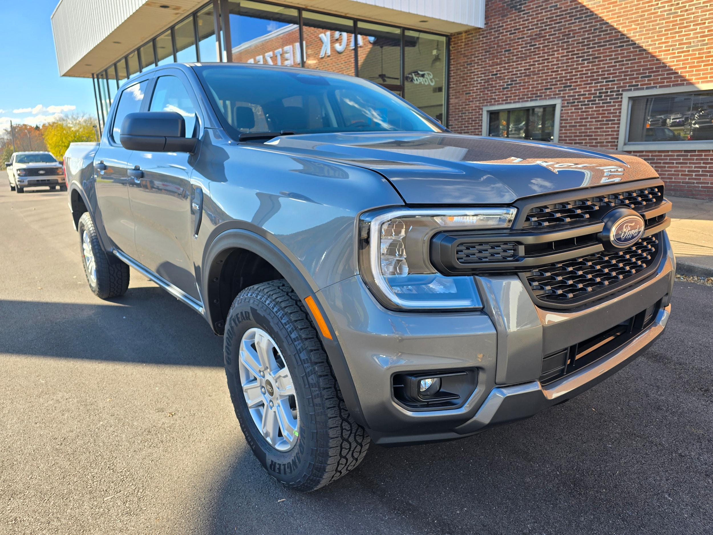 2025 Ford Ranger XL's photo