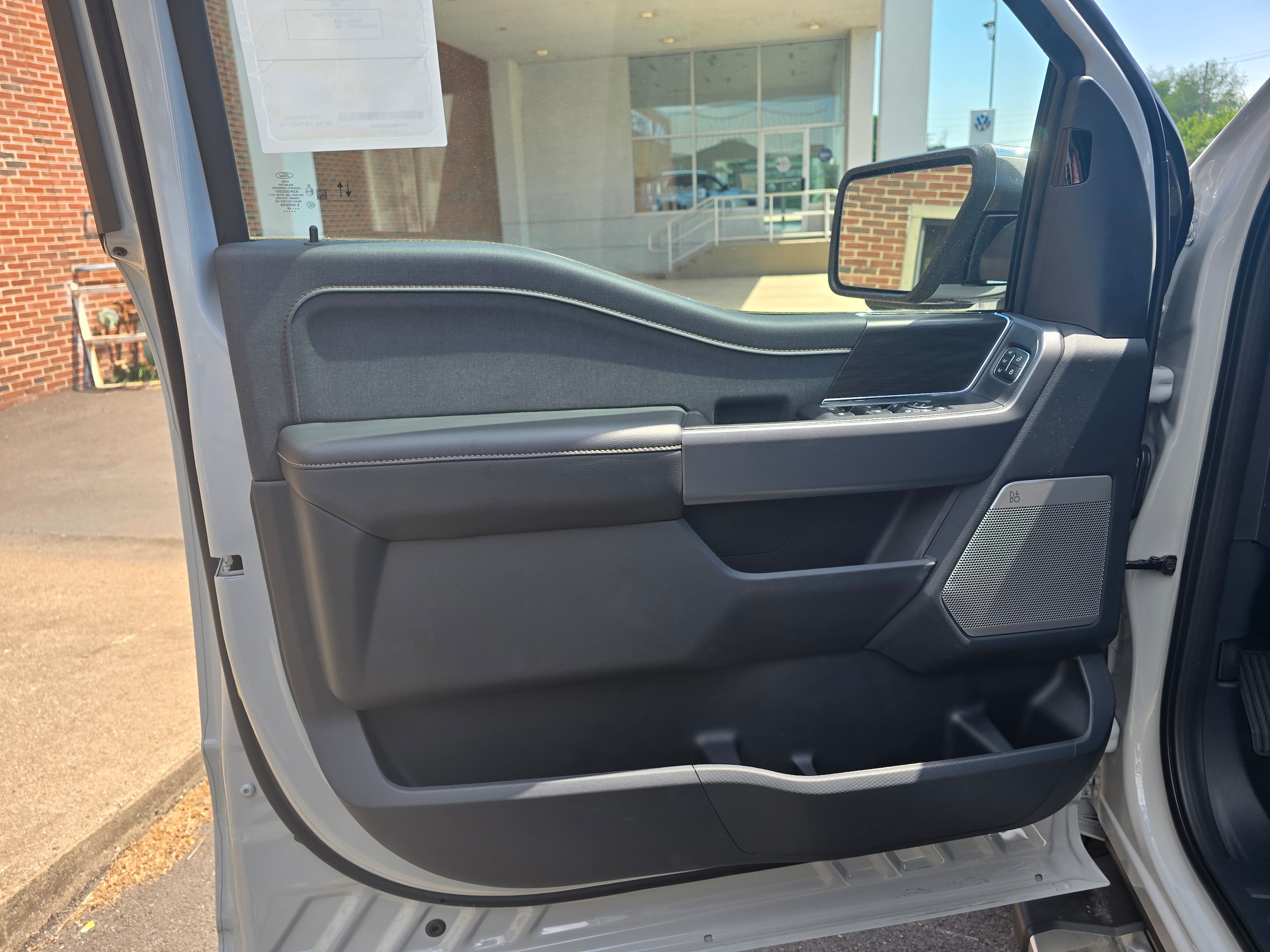 2026 Ford F-150 Lariat - Photo 13