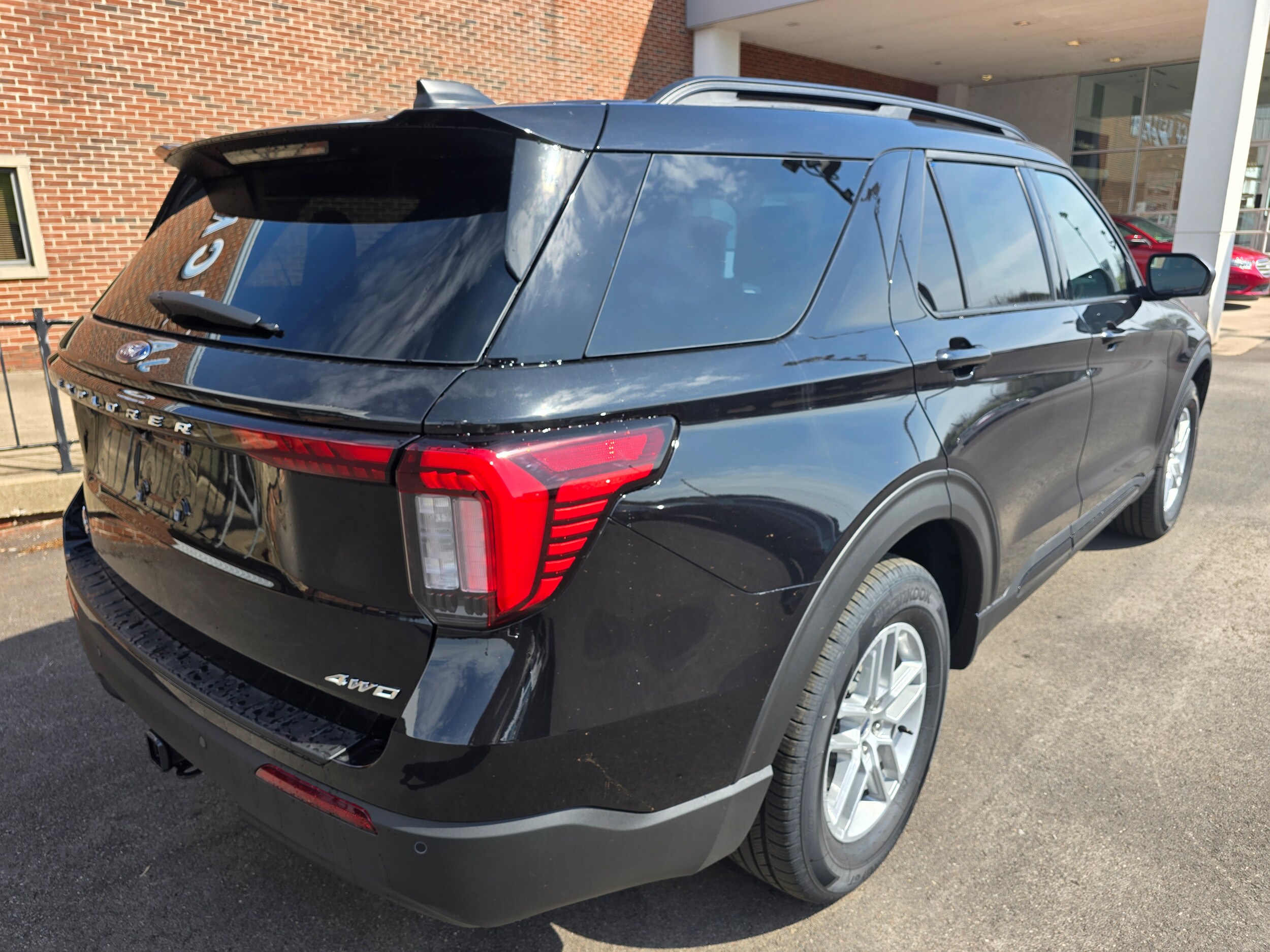 2026 Ford Explorer Active - Photo 7
