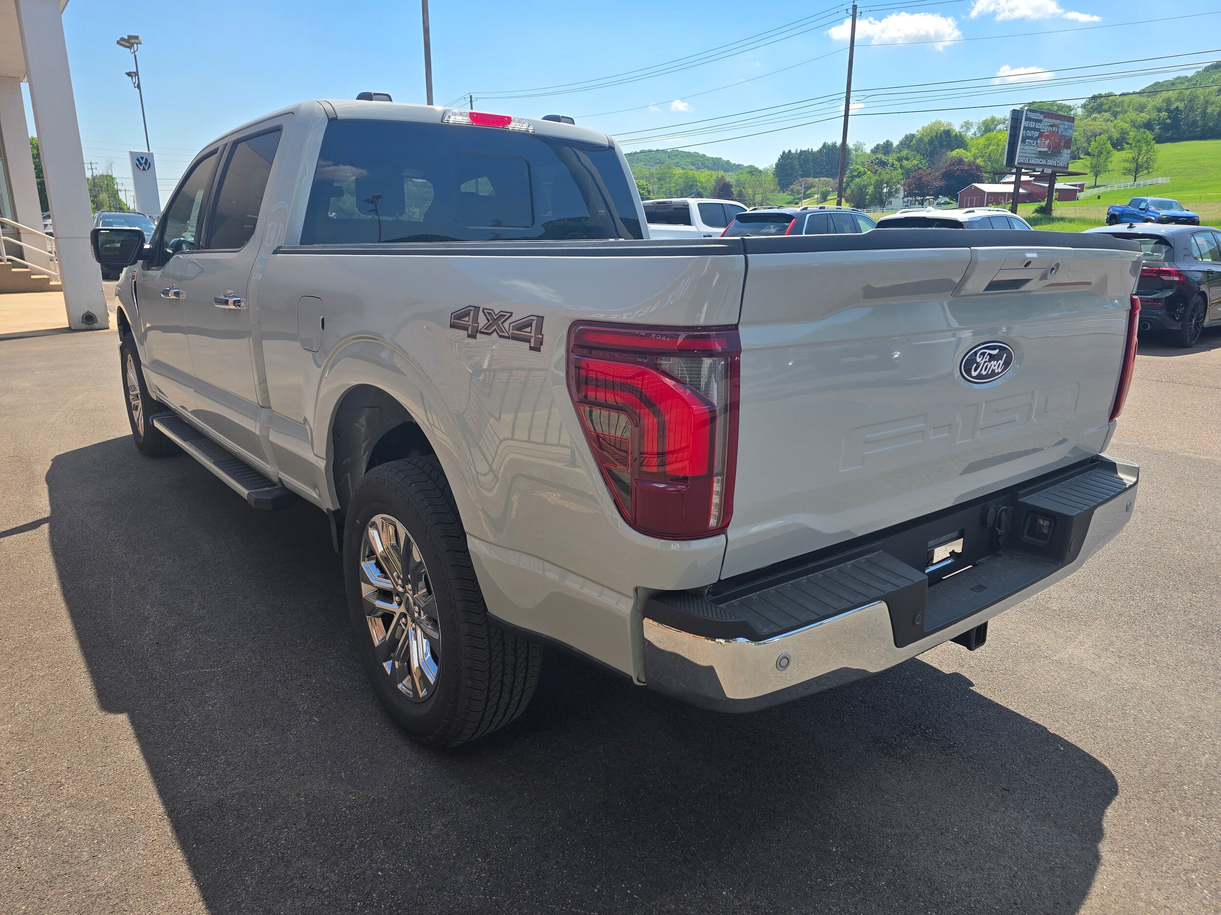 2026 Ford F-150 Lariat - Photo 6