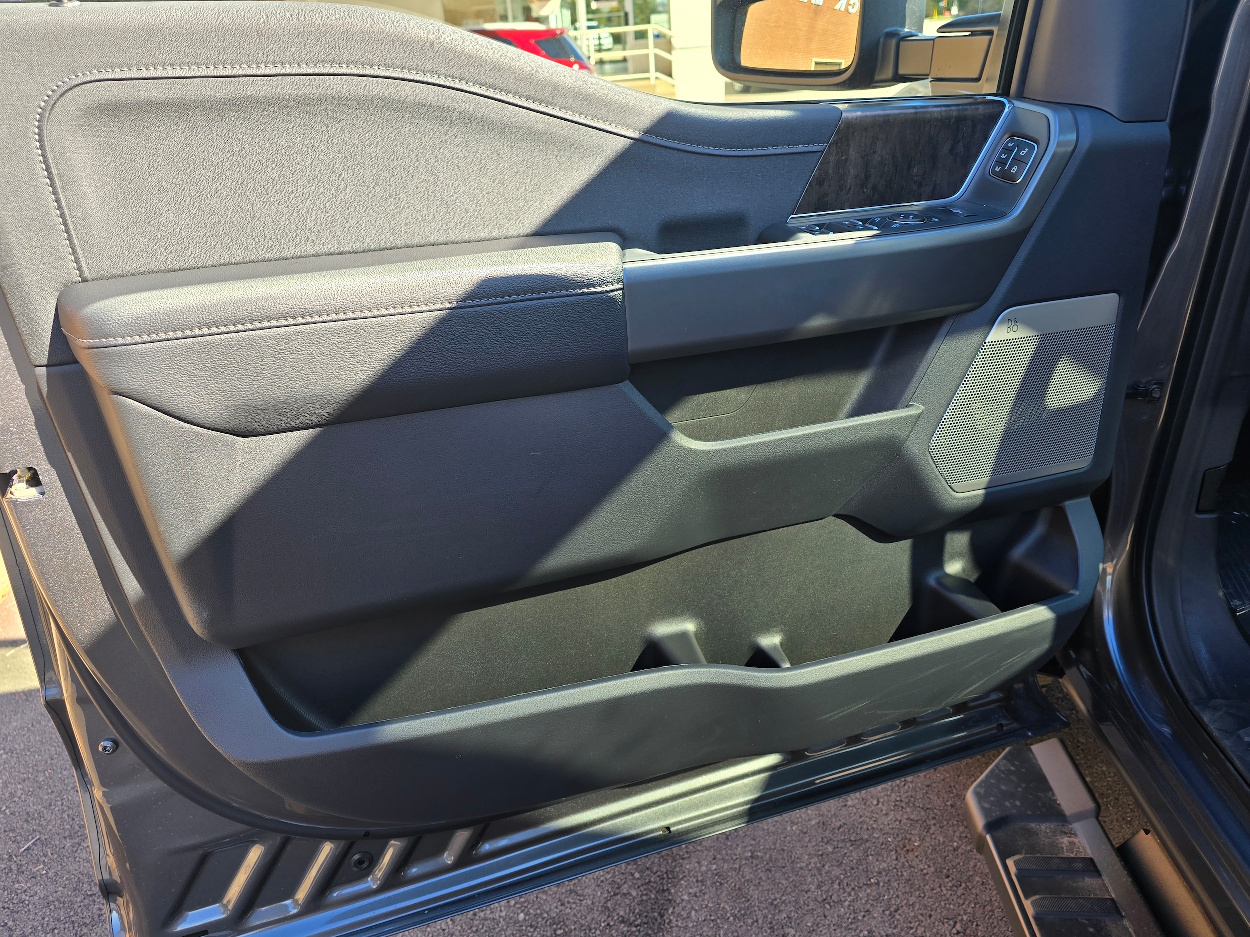 2026 Ford F-350 Super Duty Lariat - Photo 13