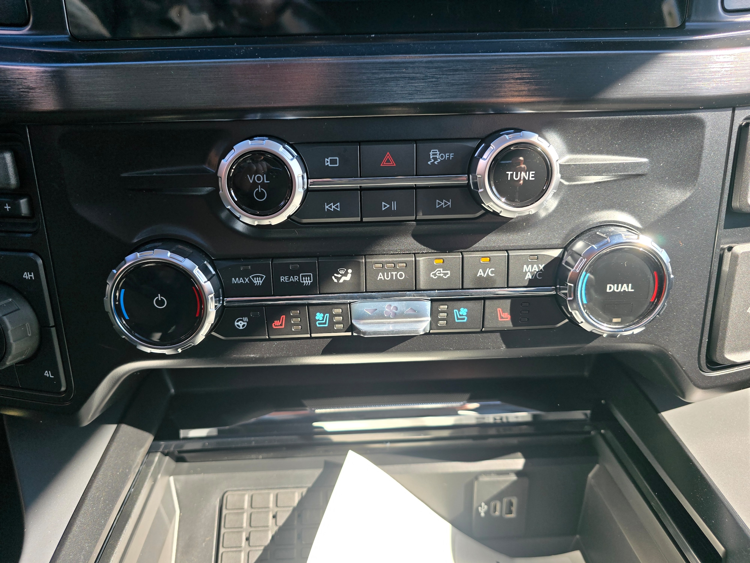 2026 Ford F-350 Super Duty Lariat - Photo 15