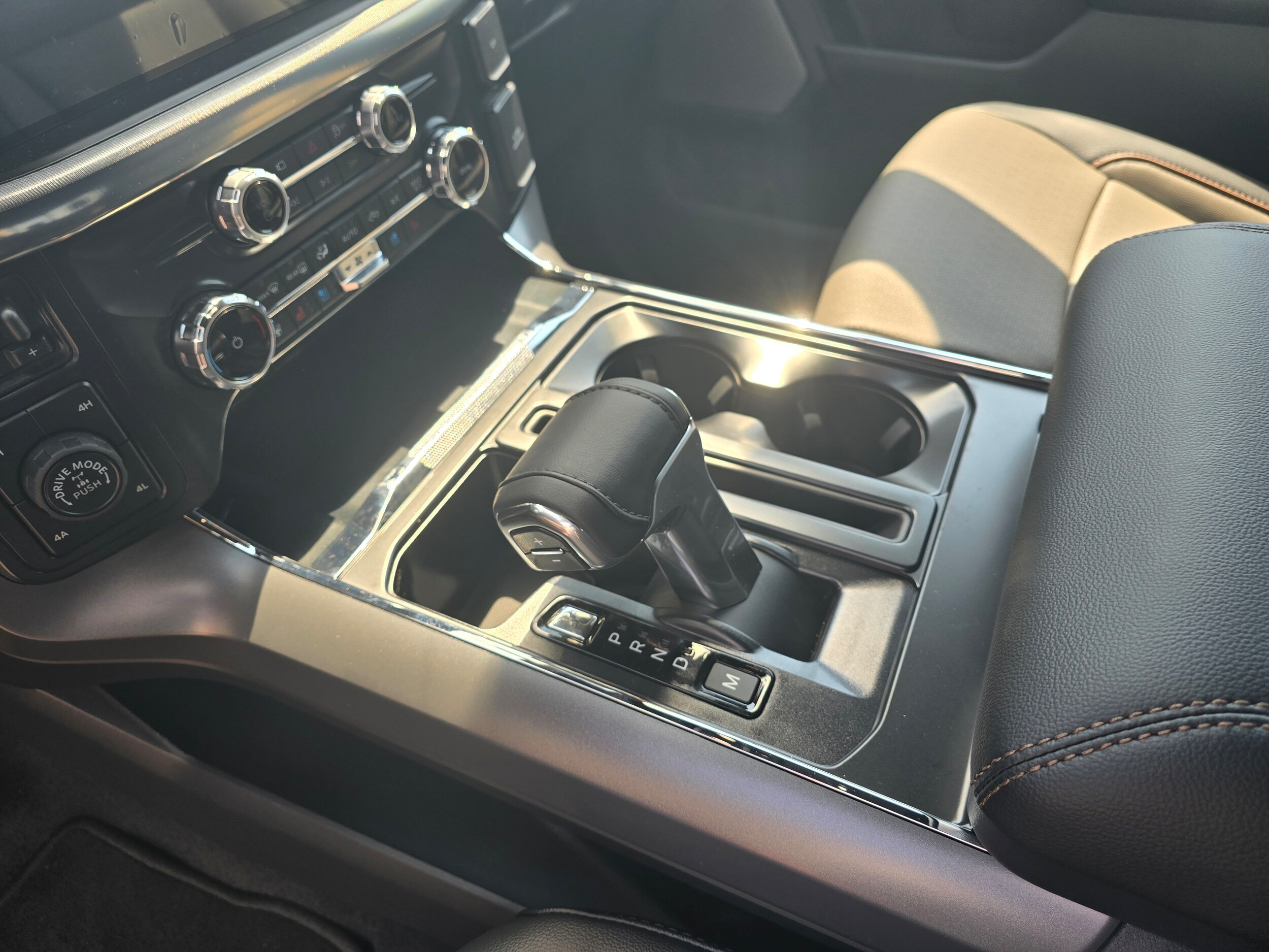 2026 Ford F-150 Lariat - Photo 15