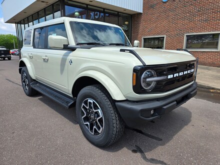 2025 Ford Bronco Outer Banks SUV