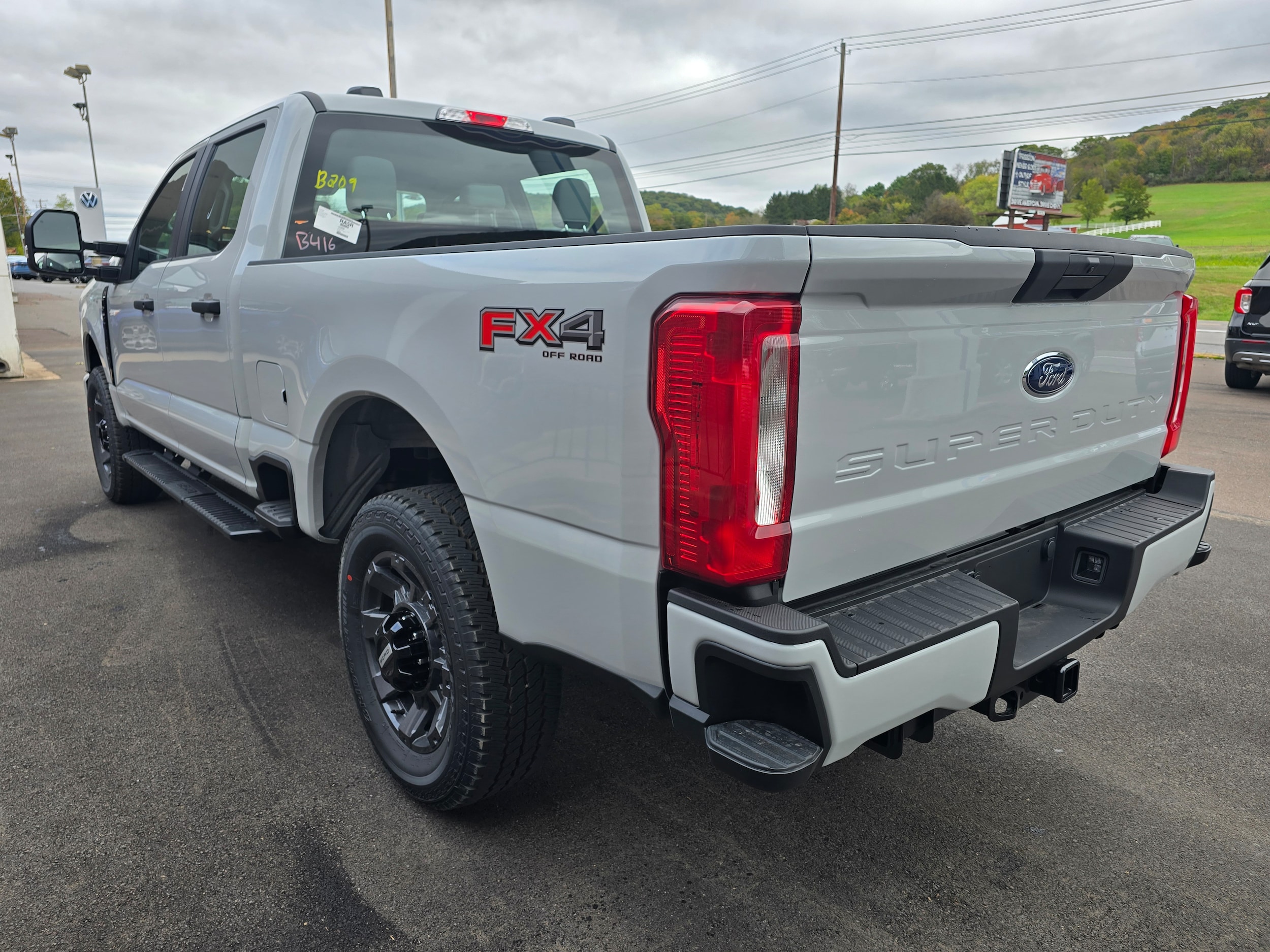 2026 Ford F-250 Super Duty XL - Photo 6