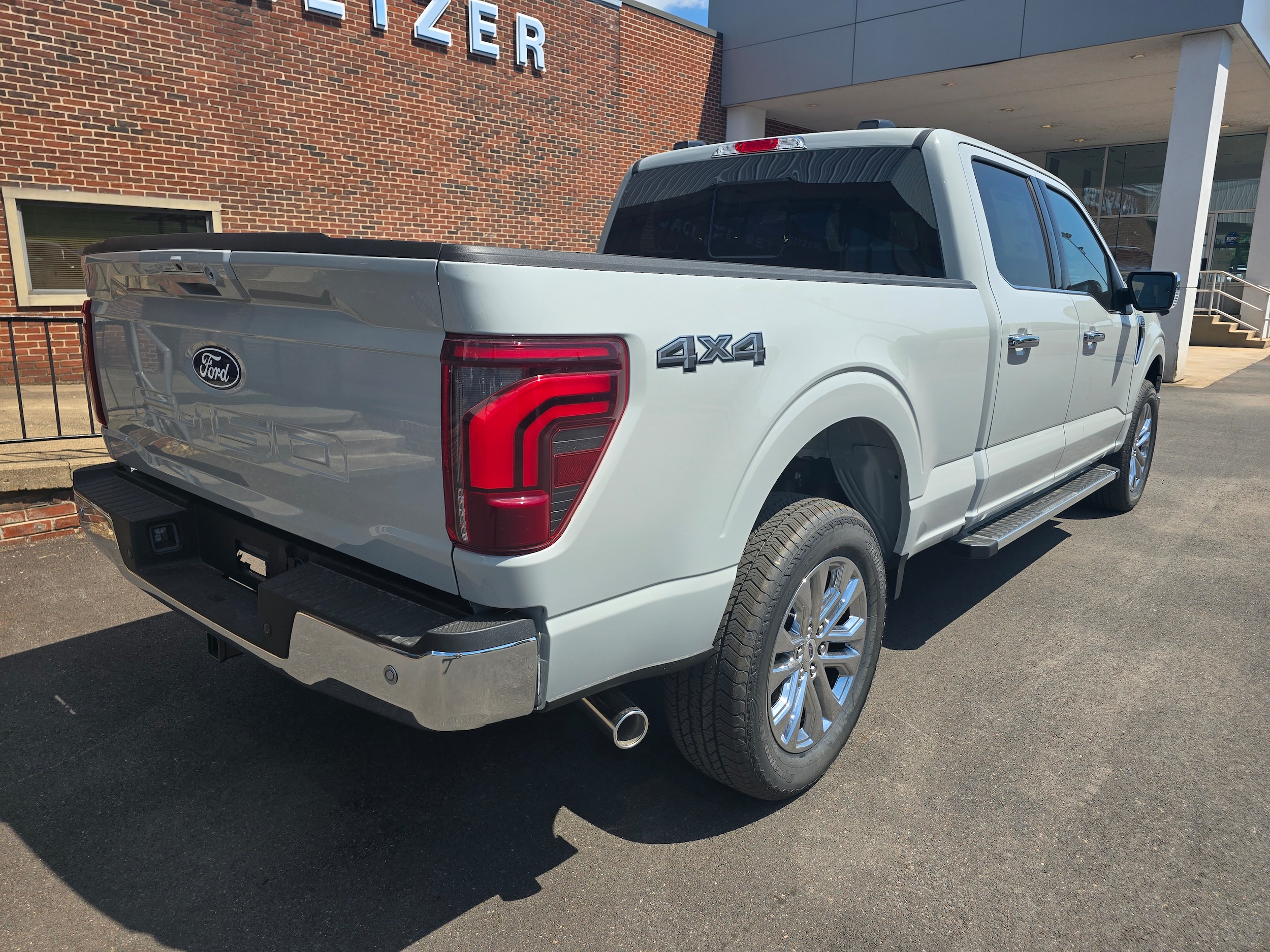 2026 Ford F-150 Lariat - Photo 8