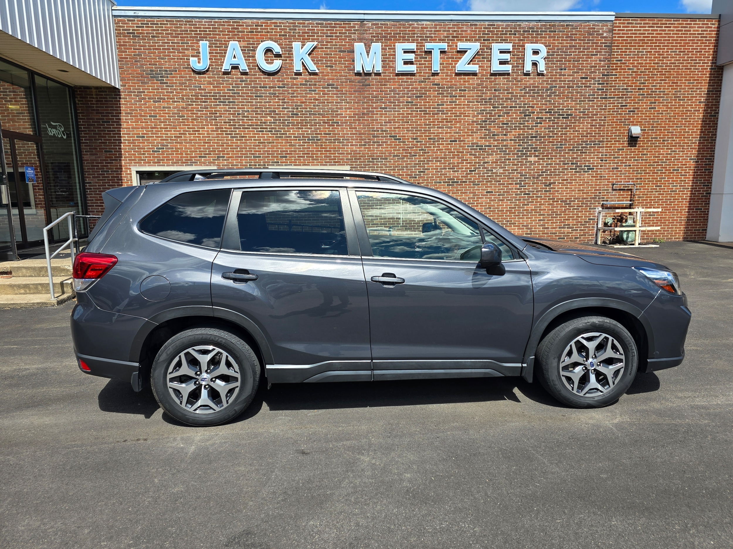 2020 Subaru Forester Premium