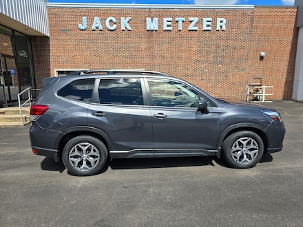 2020 Subaru Forester Premium SUV