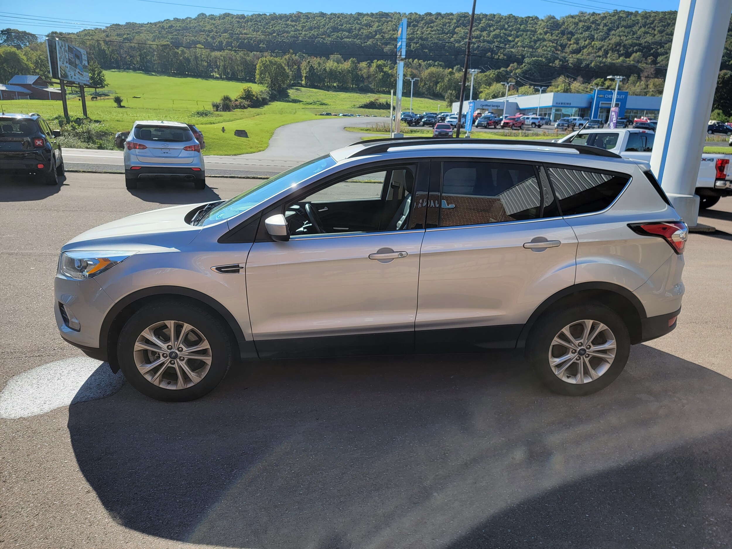 2018 Ford Escape SEL photo 4