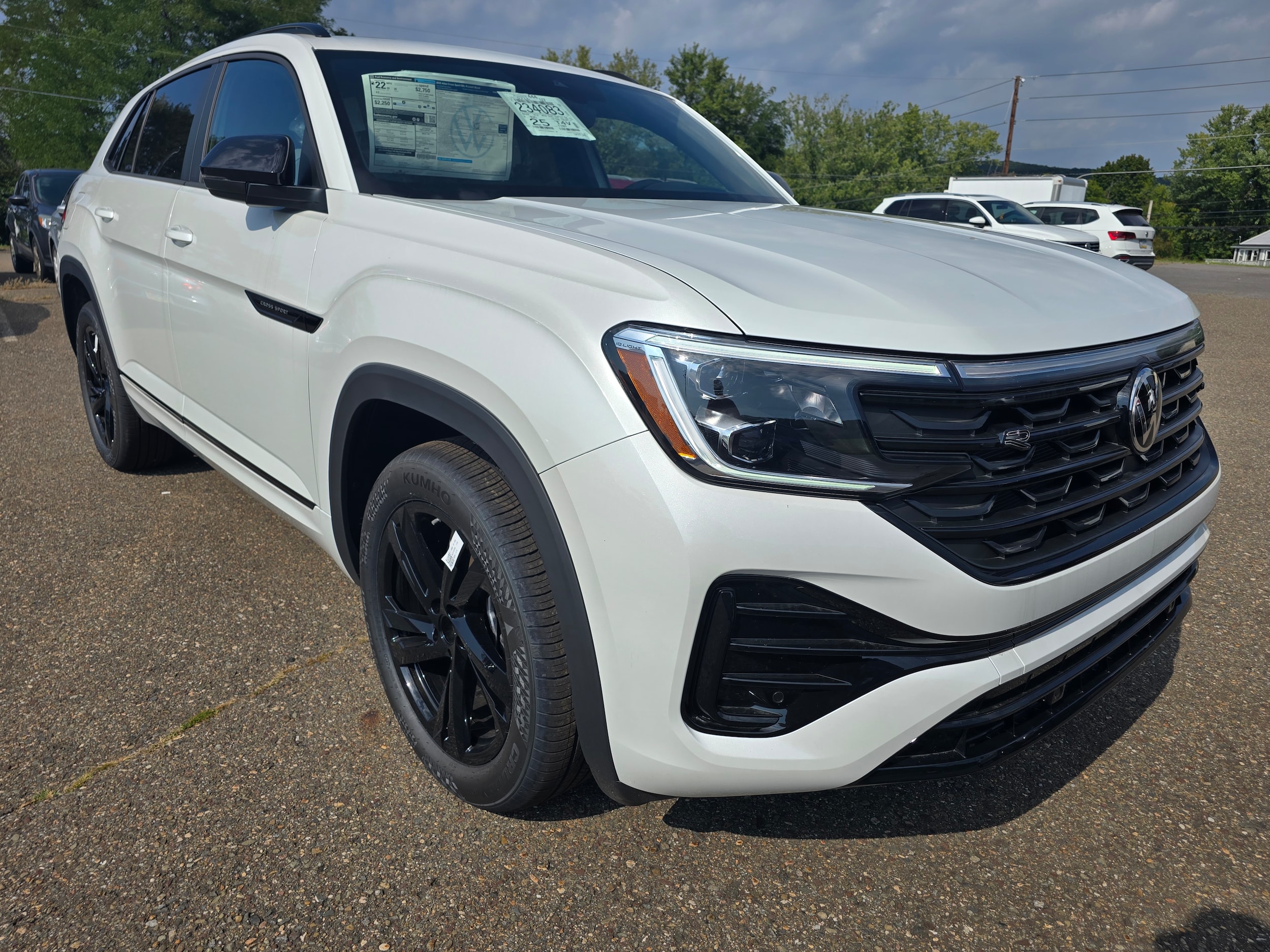 2026 Volkswagen Atlas Cross Sport SEL R-LINE