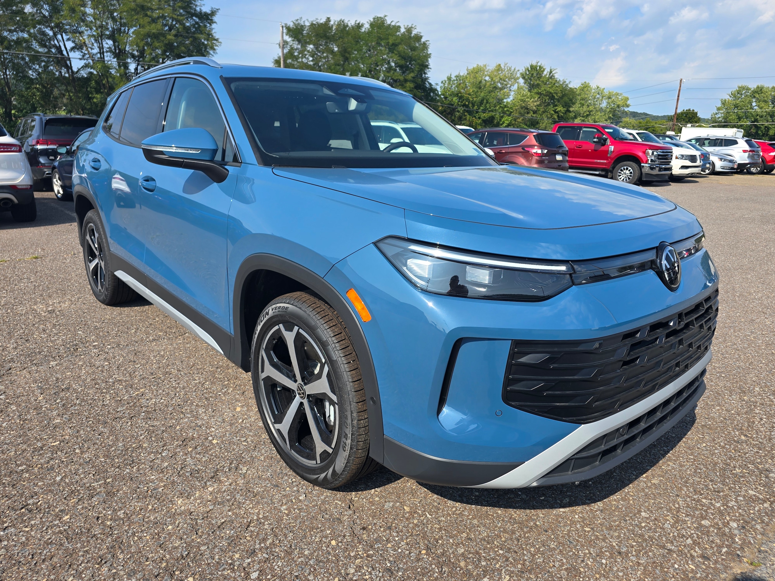2026 Volkswagen Tiguan SE