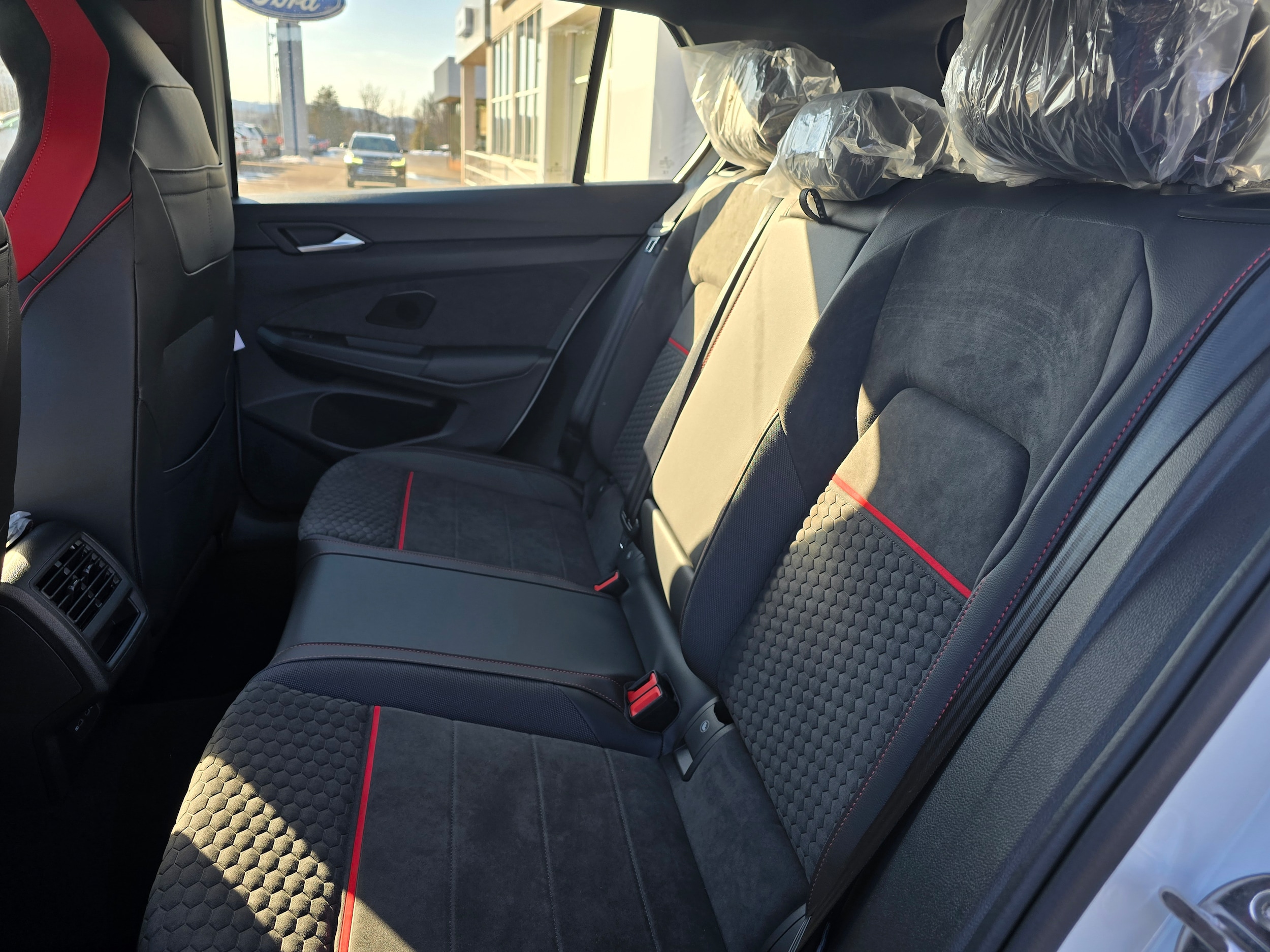 2026 Volkswagen Golf GTI SE - Photo 11