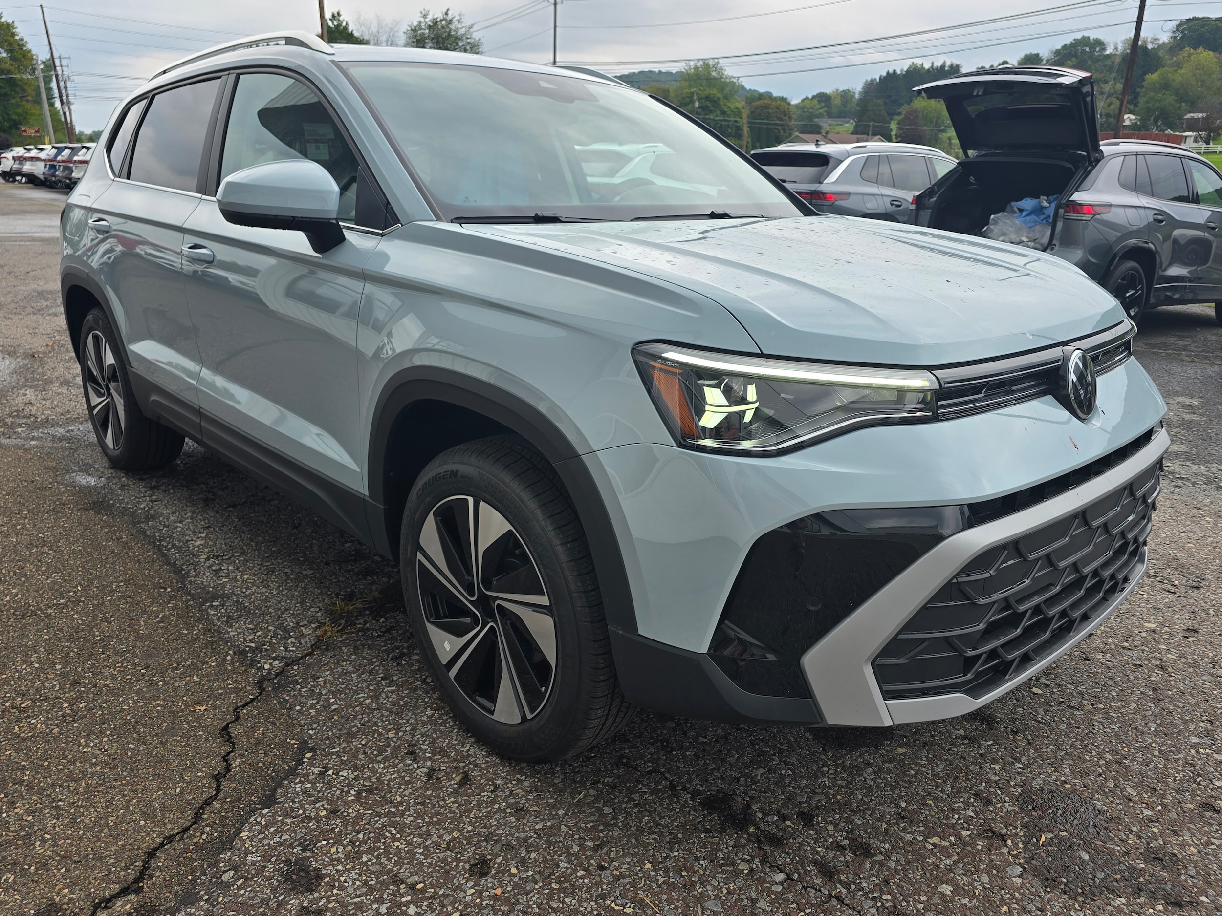2027 Volkswagen Taos SE