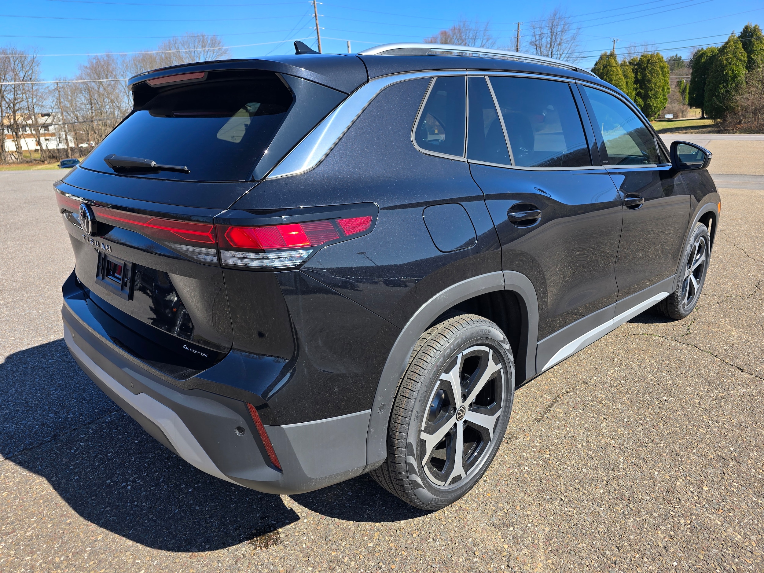 2026 Volkswagen Tiguan SE - Photo 7