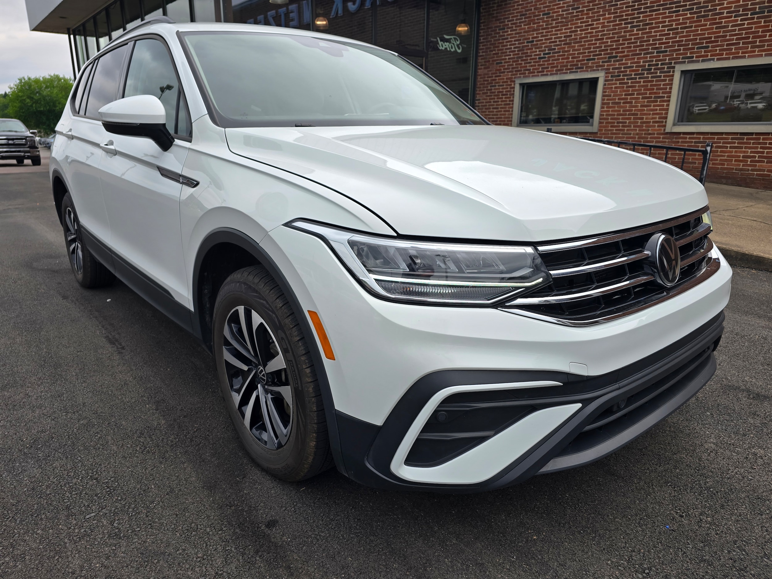 2023 Volkswagen Tiguan 2.0T S