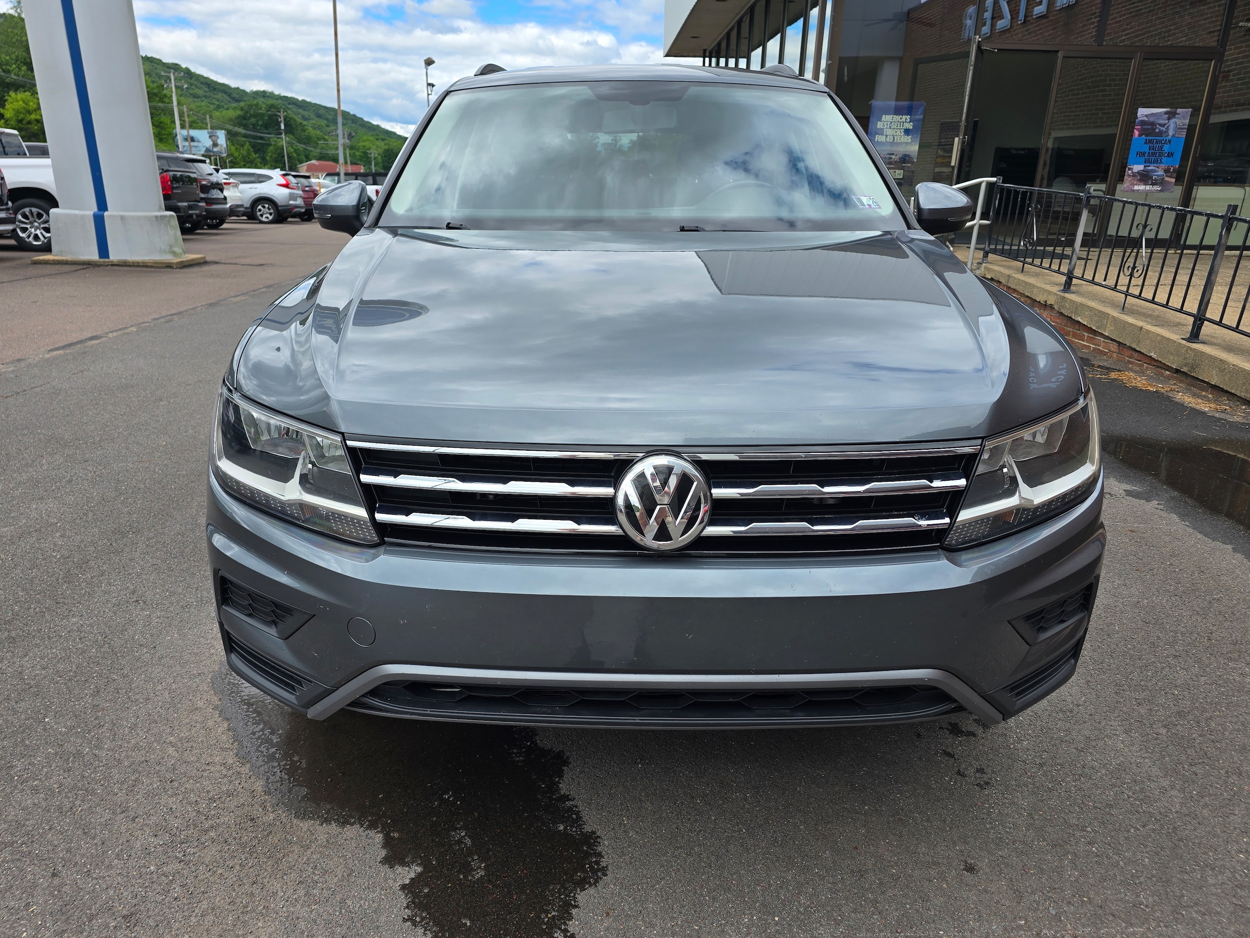 Used 2018 Volkswagen Tiguan SE with VIN 3VV2B7AX6JM124264 for sale in Danville, PA