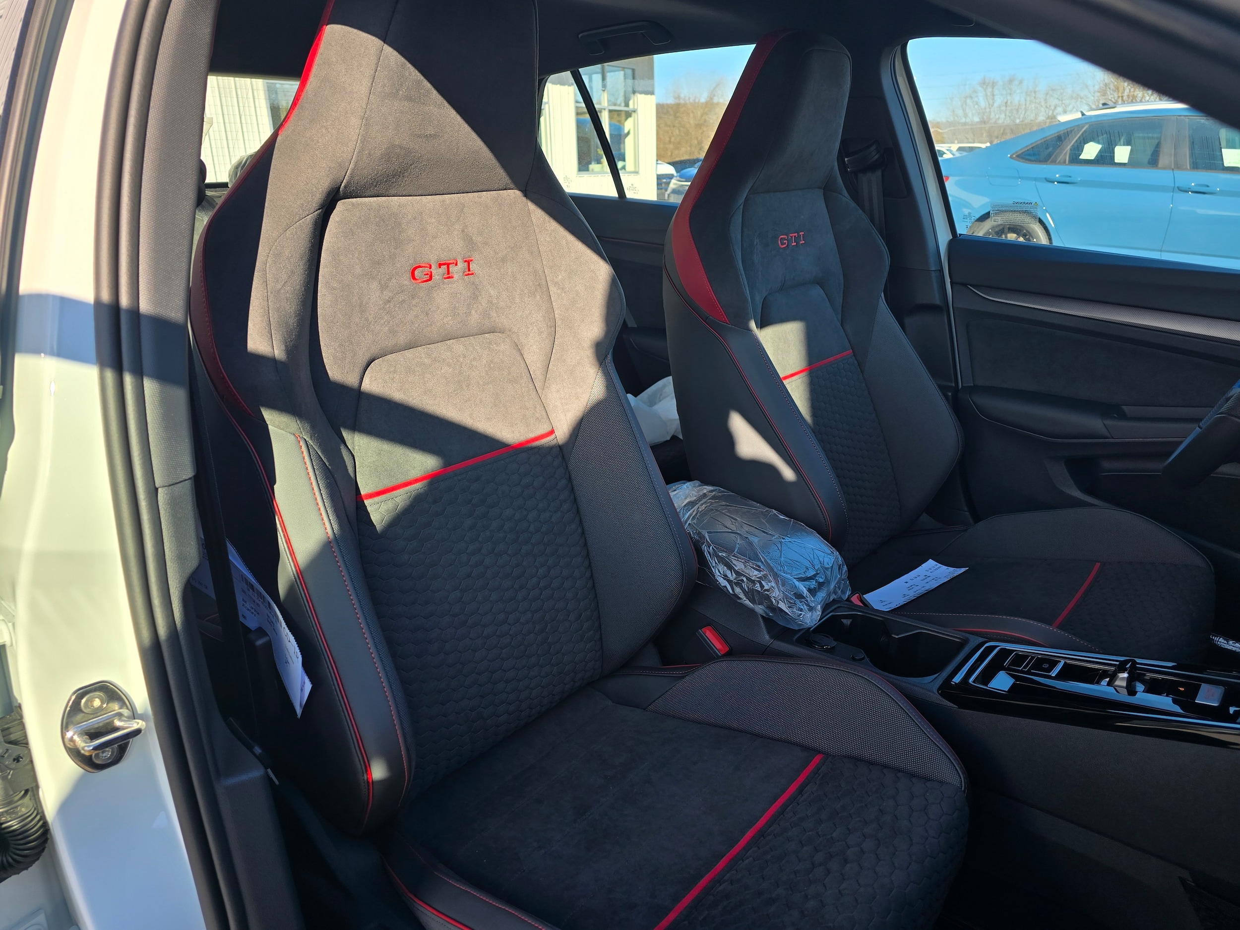 2026 Volkswagen Golf GTI SE - Photo 13