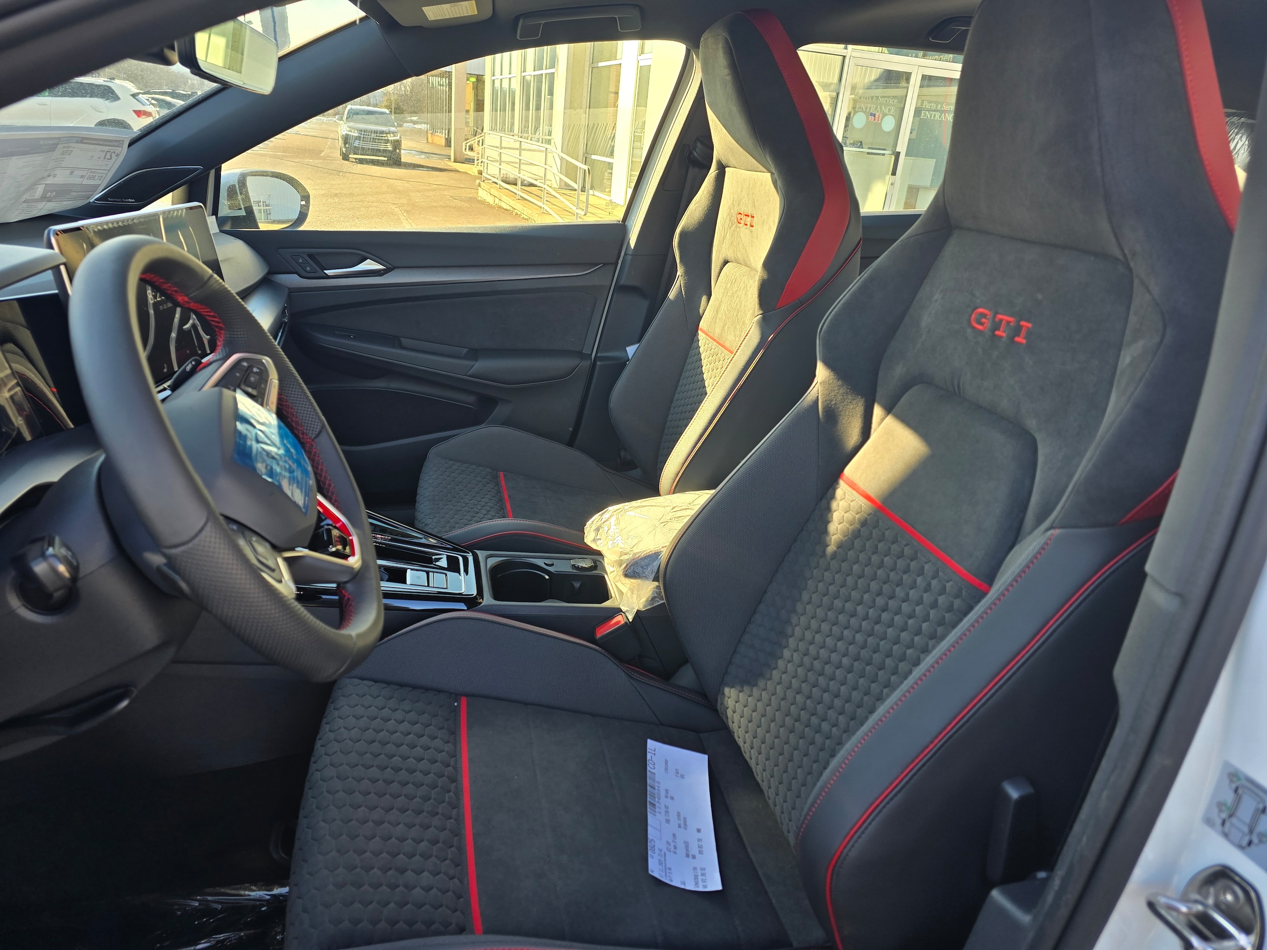 2026 Volkswagen Golf GTI SE - Photo 10