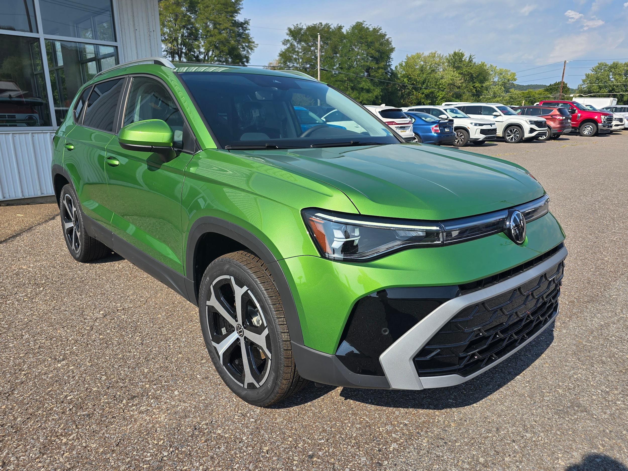 2026 Volkswagen Taos SEL