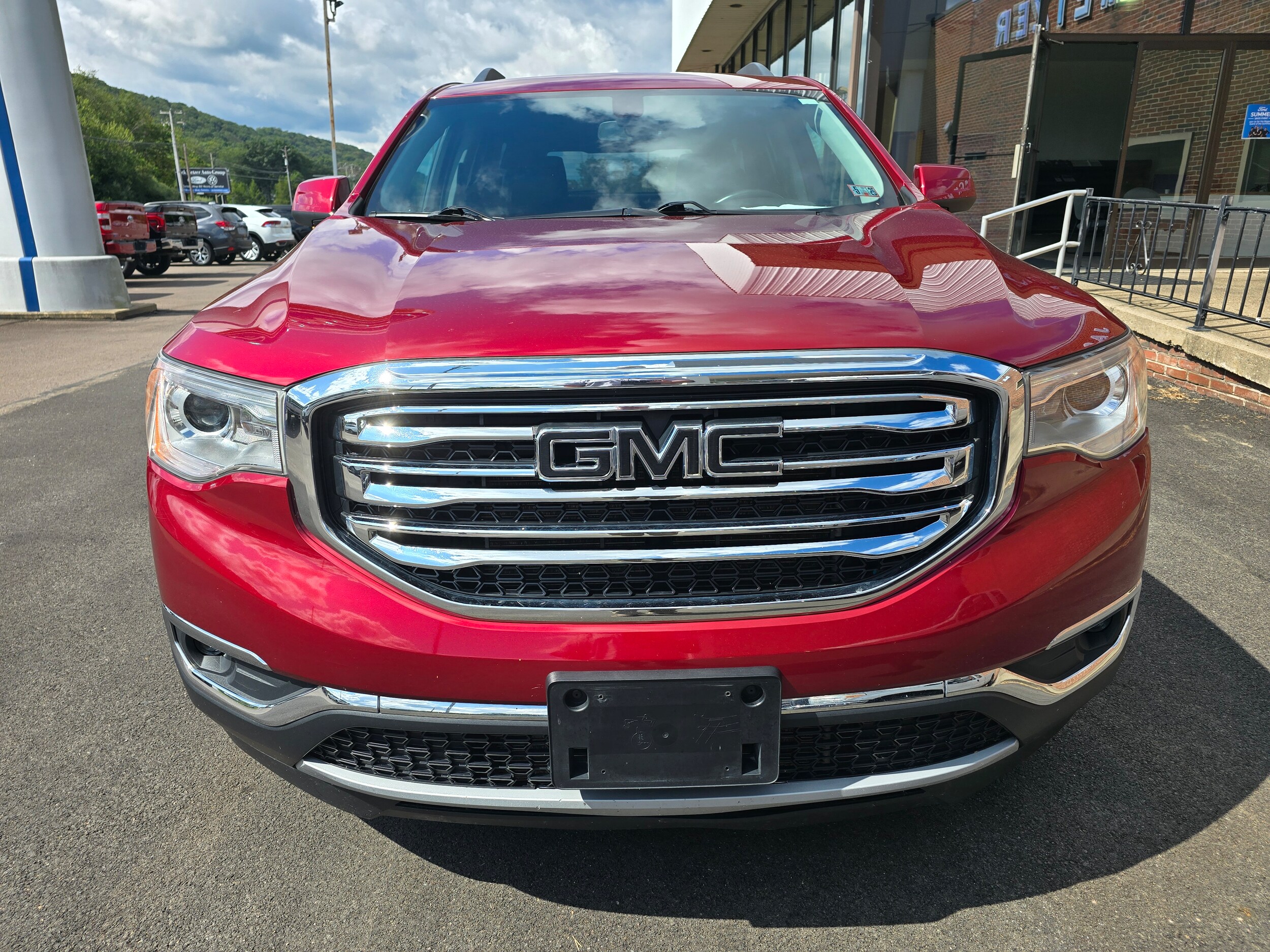 2019 Gmc Acadia SLT photo 2