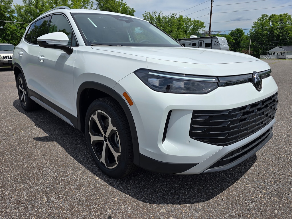 New 2026 Volkswagen Tiguan 2.0T SE SUV