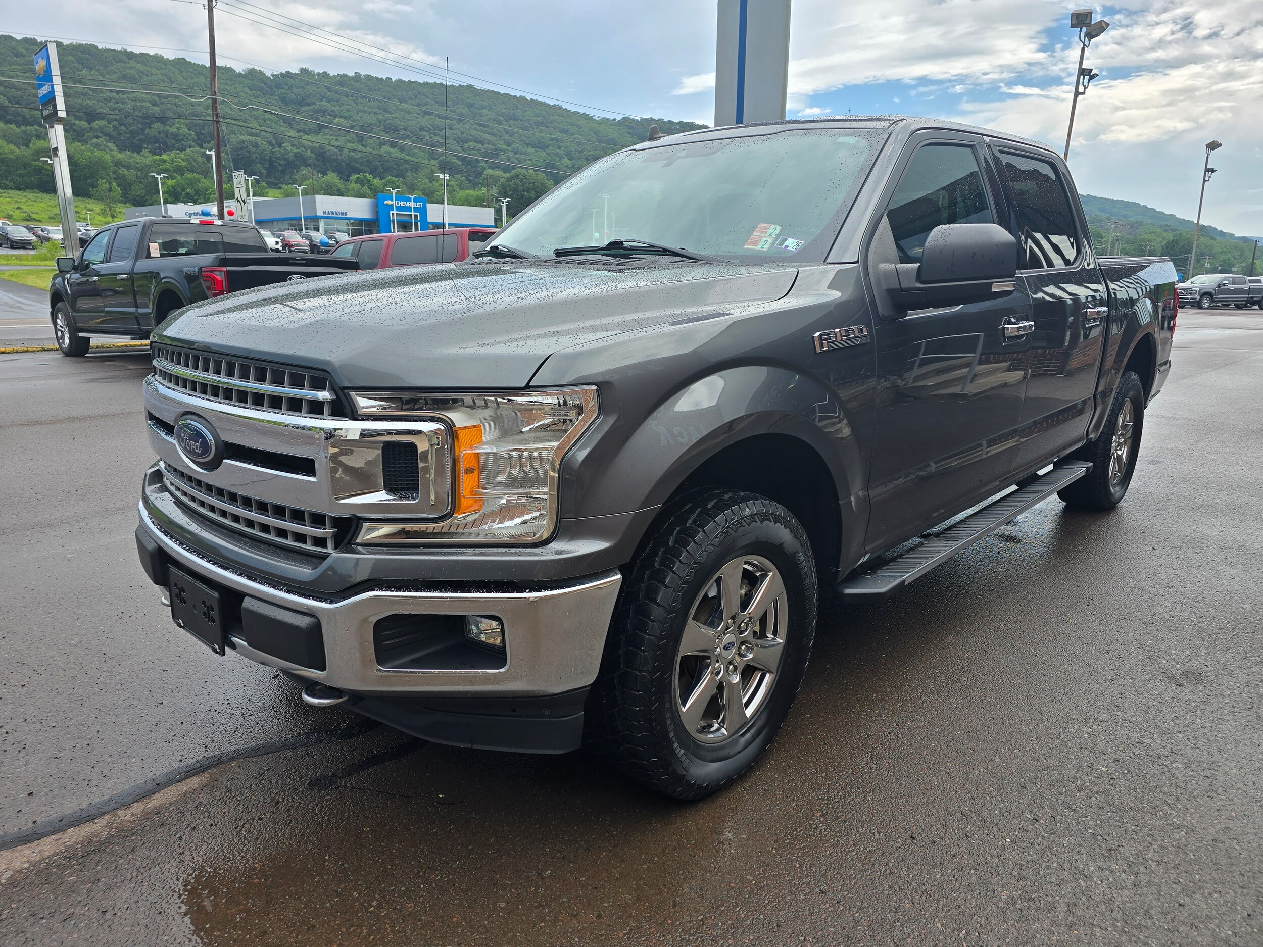 2020 Ford F-150 XLT photo 3