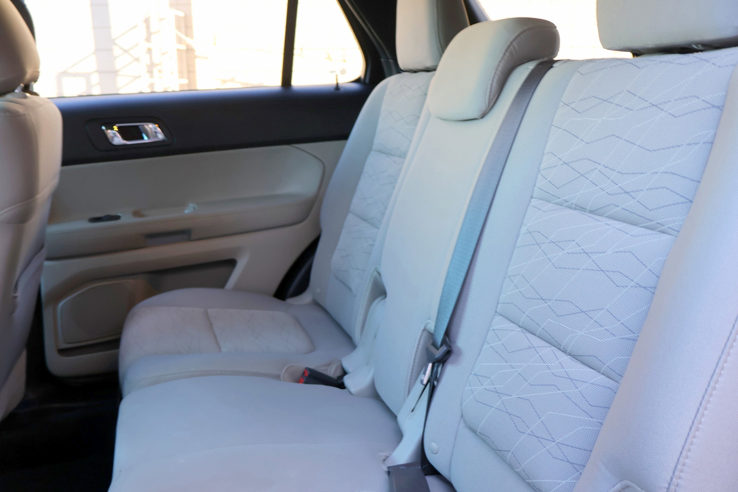 2015 Ford Explorer Base - Photo 24