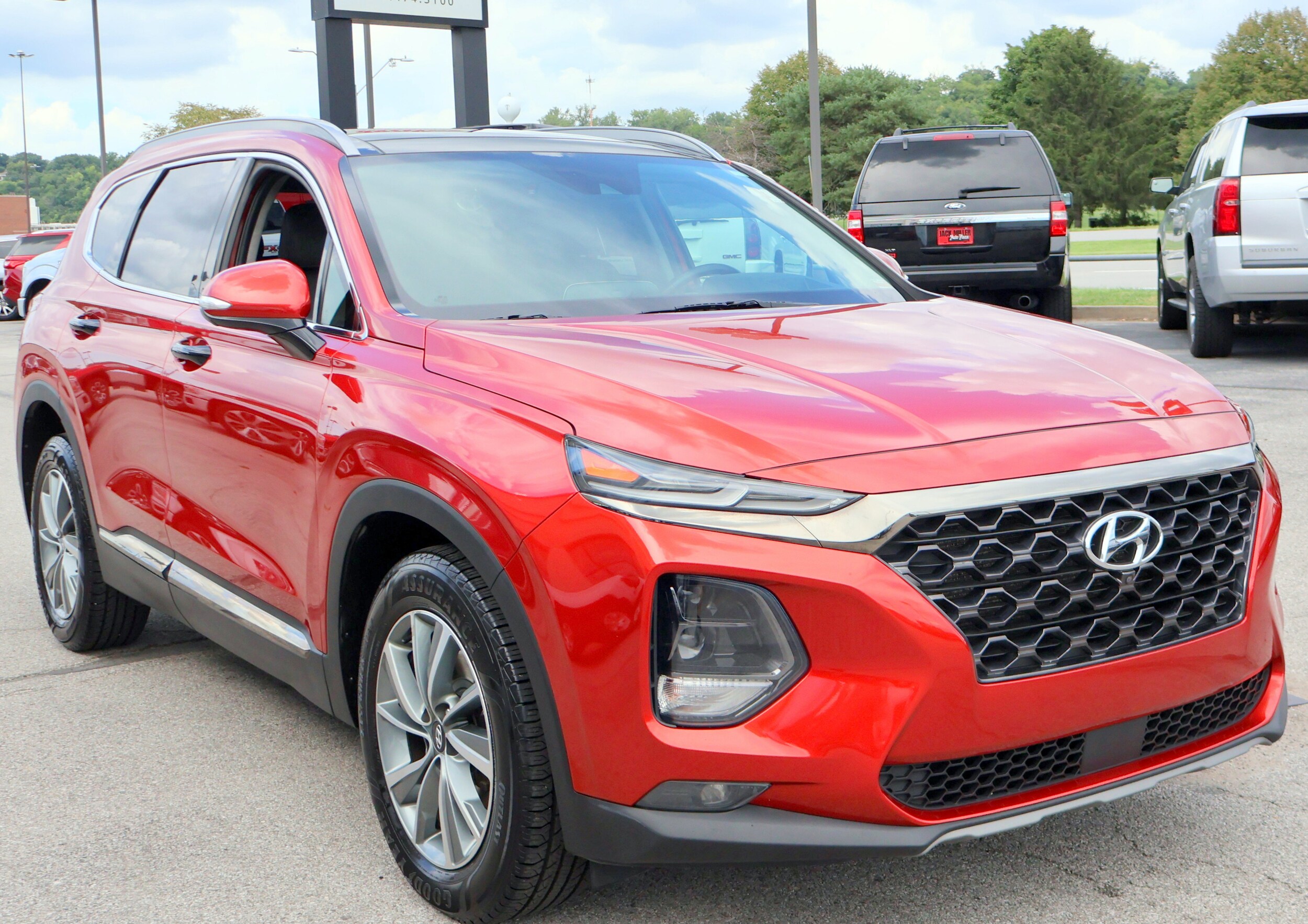 2019 Hyundai Santa Fe Ultimate photo 3