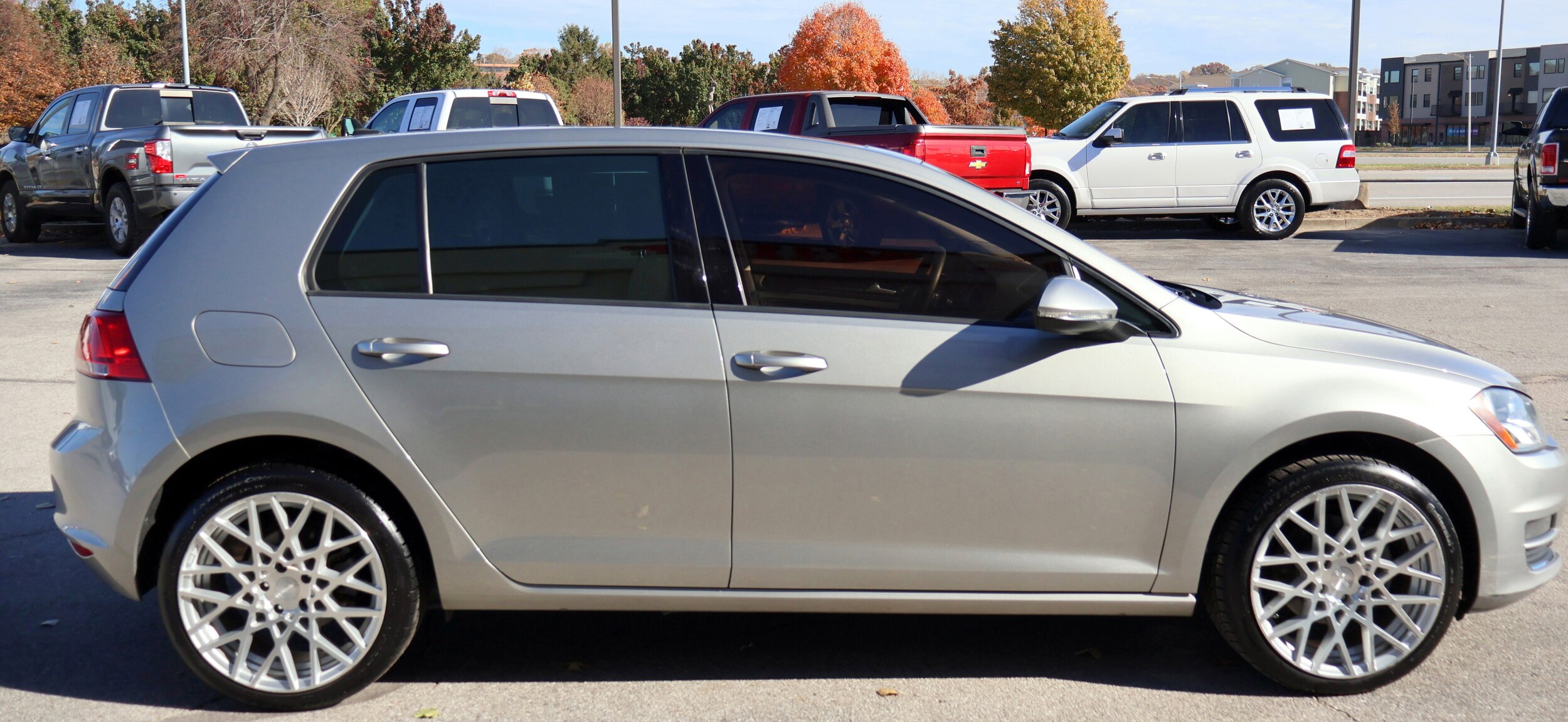2017 Volkswagen Golf TSI SEL photo 4