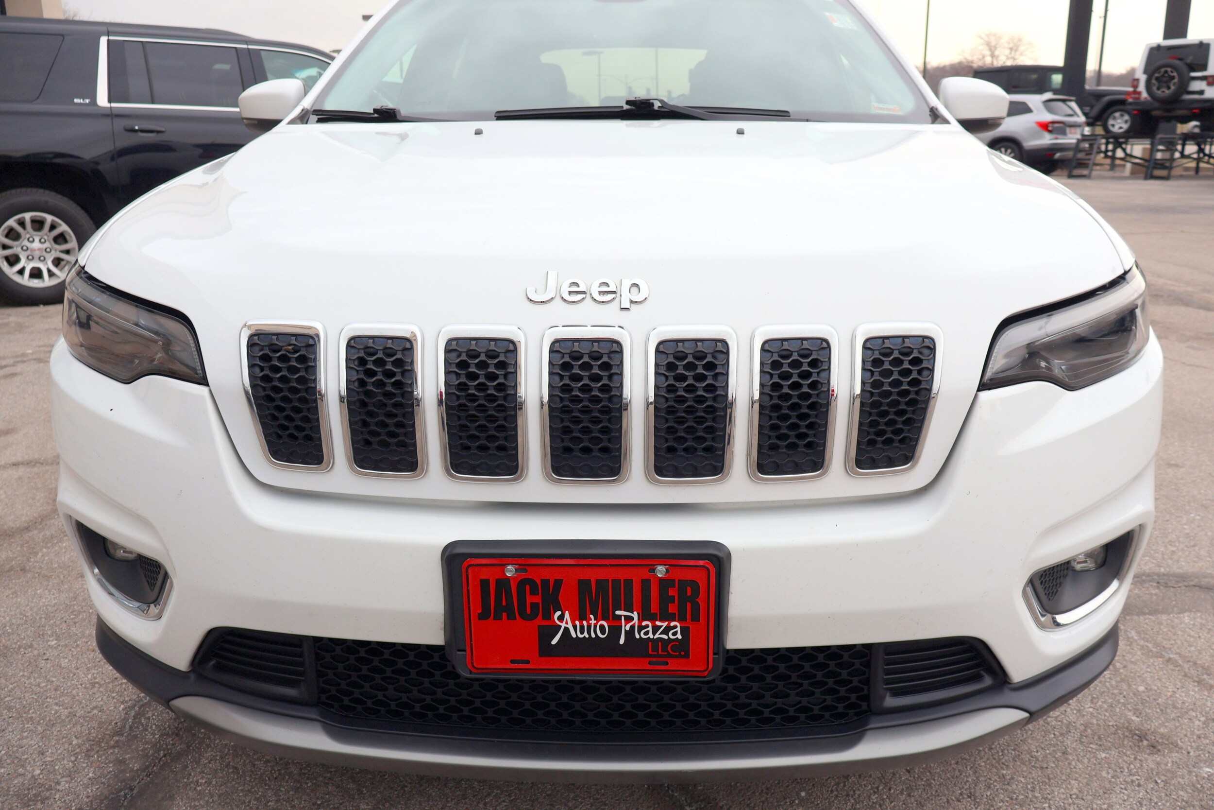 2019 Jeep Cherokee Limited photo 2