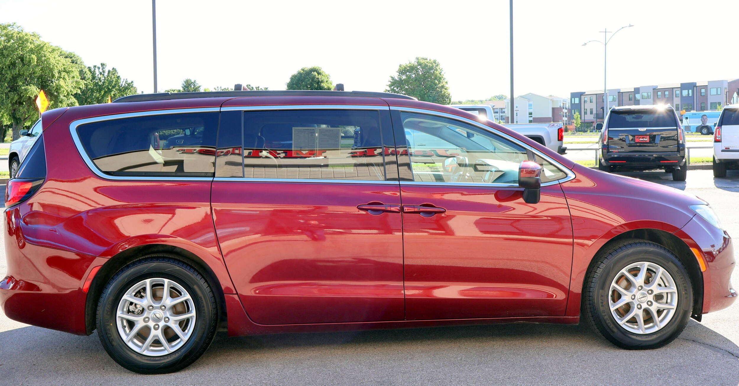 2021 Chrysler Voyager LXi photo 4