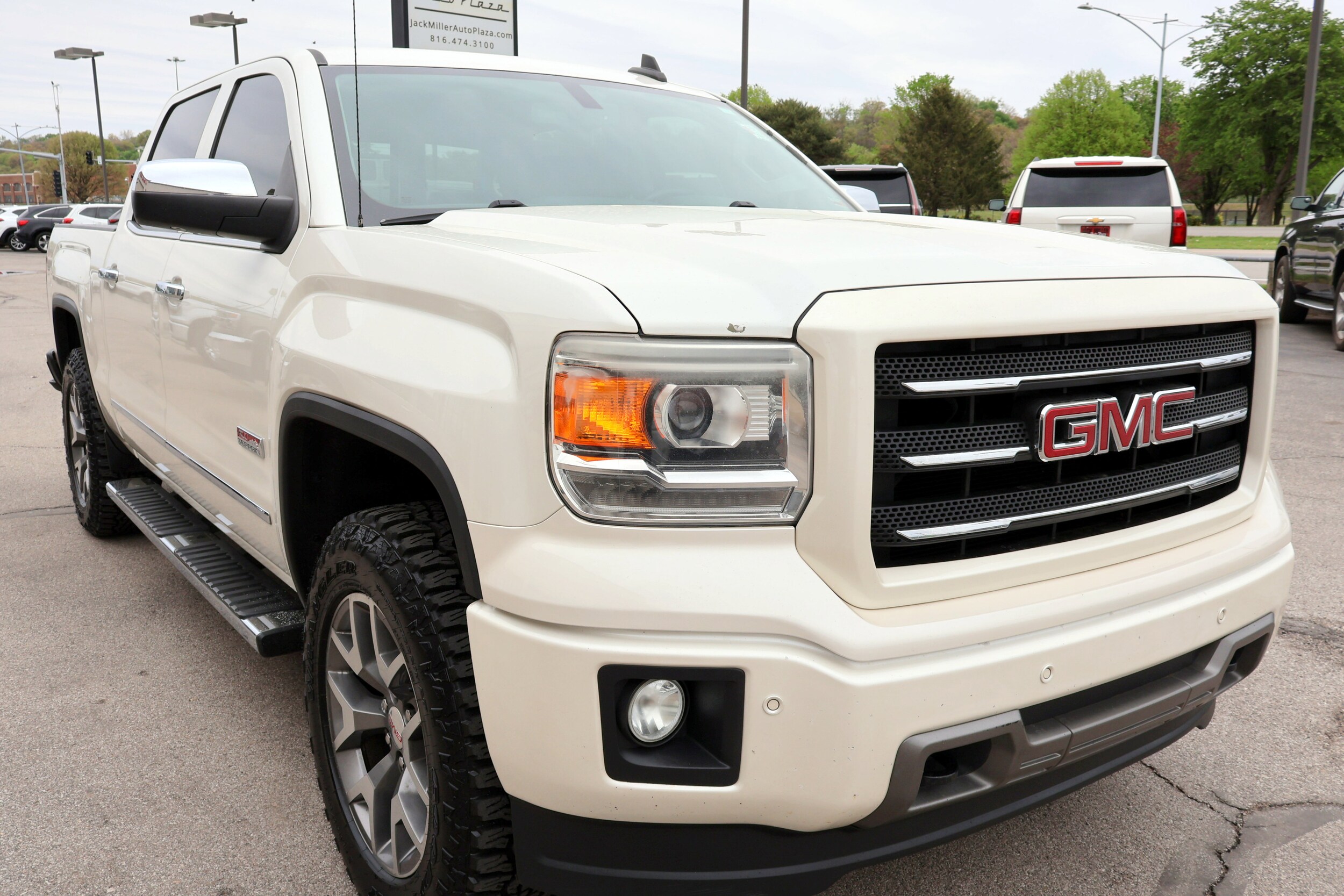 2015 Gmc Sierra 1500 SLT photo 3